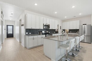 4935 Legacy Trl in Von Ormy, TX - Building Photo