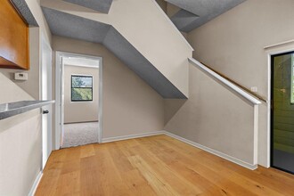 2510 San Gabriel St in Austin, TX - Building Photo - Building Photo