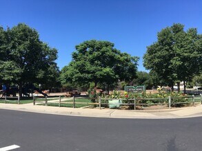 1525 Chadbury Dr in Roseville, CA - Building Photo - Building Photo