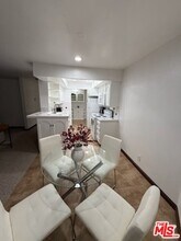 906 N Doheny Dr in West Hollywood, CA - Foto de edificio - Building Photo