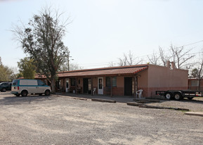 740 E Limberlost Dr in Tucson, AZ - Building Photo