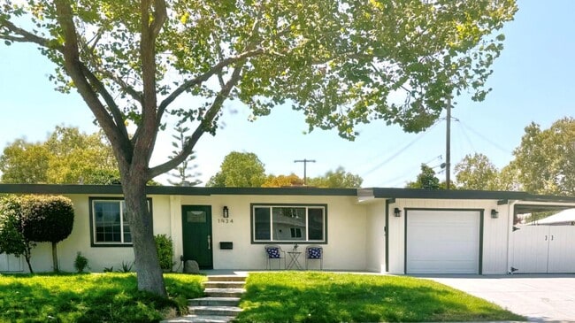 property at 1934 Los Padres Blvd