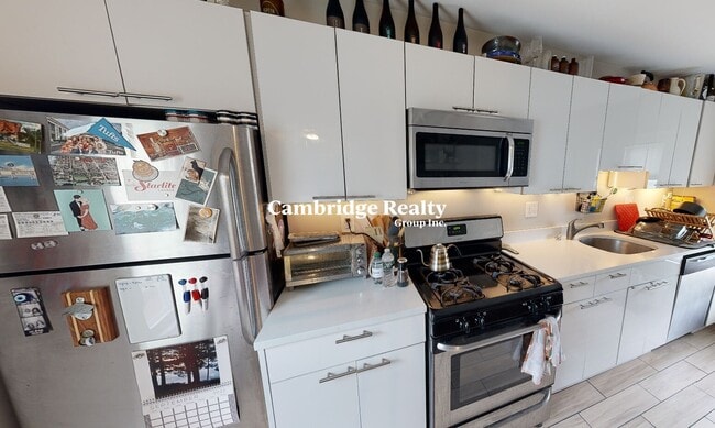 13 Pleasant St, Unit 2T