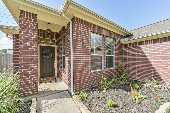 property at 22015 Falvel Dr