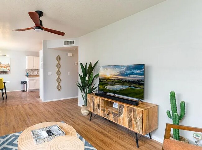 2291 McCulloch Blvd N in Lake Havasu City, AZ - Building Photo - Building Photo