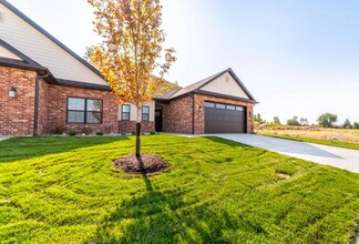 808 Napa Dr, Unit 808 in Columbia, MO - Foto de edificio - Building Photo