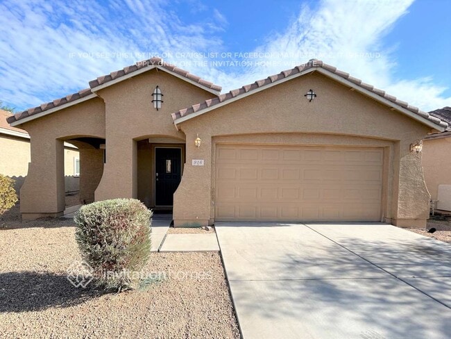 property at 916 E Corral St