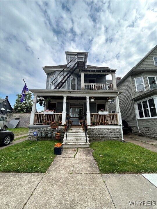 411 Breckenridge St in Buffalo, NY - Building Photo