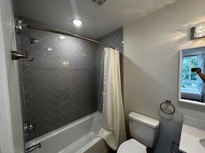 42 N 40th St in Philadelphia, PA - Building Photo - Building Photo