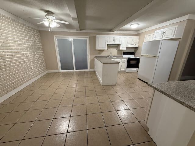 6117 N Jayar Dr in Peoria, IL - Building Photo - Building Photo