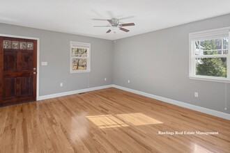332 Old Fort Rd in Fairview, NC - Building Photo - Building Photo