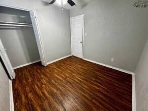1710 10th St in Wichita Falls, TX - Building Photo - Building Photo
