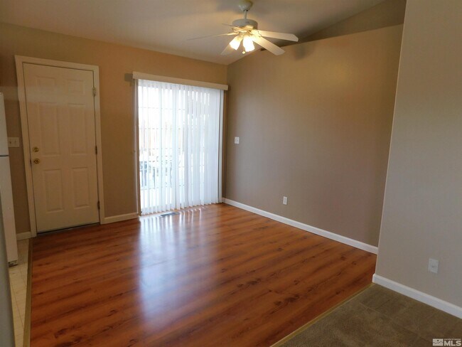817 Woodhaven Dr in Fallon, NV - Building Photo - Building Photo