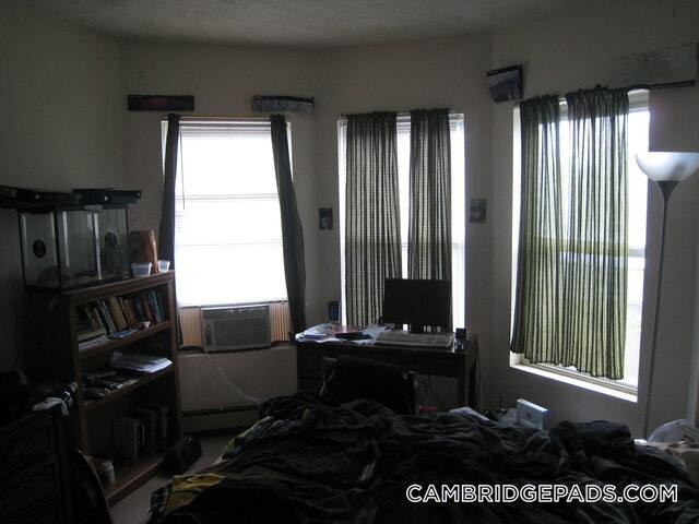 122 Berkshire St in Cambridge, MA - Building Photo