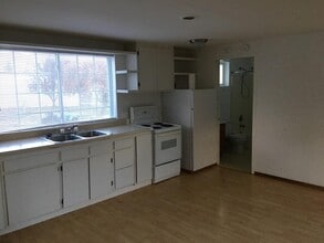418 3rd Ave N in Hot Springs, MT - Building Photo - Building Photo