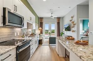 12389 Merit Dr in Dallas, TX - Building Photo - Building Photo