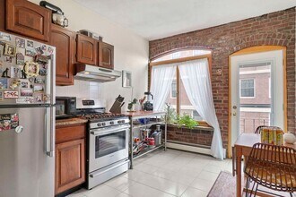 67 Baldwin St, Unit 3 in Boston, MA - Foto de edificio - Building Photo