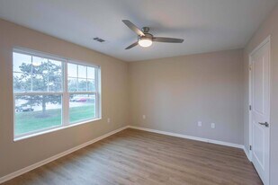 Juniper Crossing in Columbus, OH - Building Photo