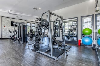 Palmaris Gateway in St. Petersburg, FL - Building Photo - Interior Photo