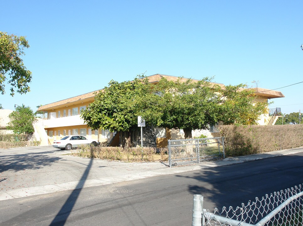 41 NE 9th St in Homestead, FL - Building Photo