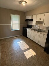 531 Ames Pl in Ferguson, MO - Building Photo - Building Photo