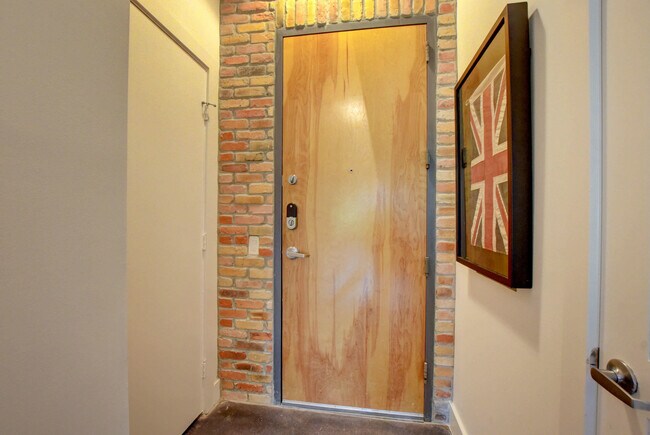 185 NE 4th Ave in Delray Beach, FL - Building Photo - Building Photo