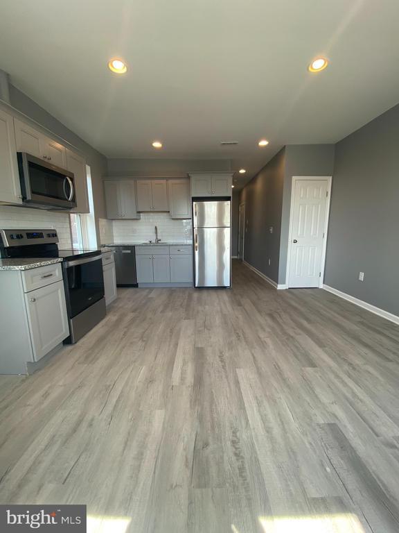 22 S 51st St in Philadelphia, PA - Building Photo - Building Photo