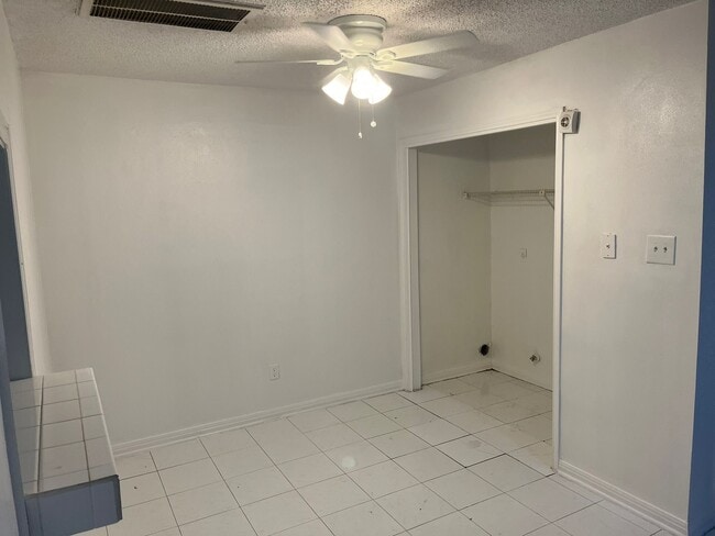 property at 12915 Ashford Knoll Dr