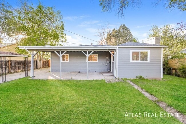 845 Nile St
