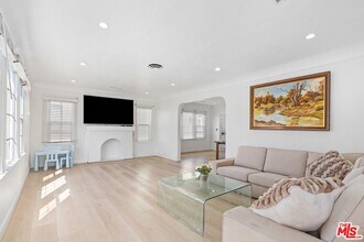 1428 S Sherbourne Dr in Los Angeles, CA - Building Photo - Building Photo
