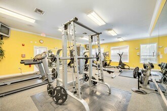 5611 Bidwell Pky, Unit #203 in Sarasota, FL - Building Photo - Building Photo