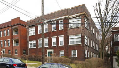 2025 Wendover St in Pittsburgh, PA - Building Photo - Building Photo