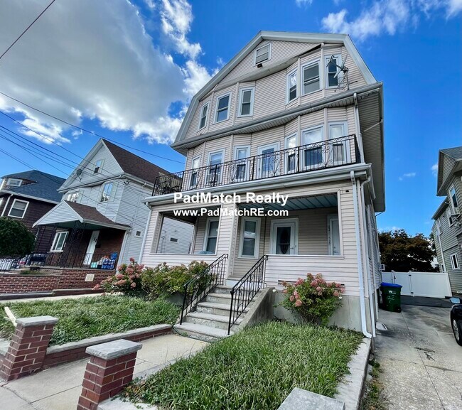 32 Bowen Ave Apartments and Nearby Medford Apartments For Rent