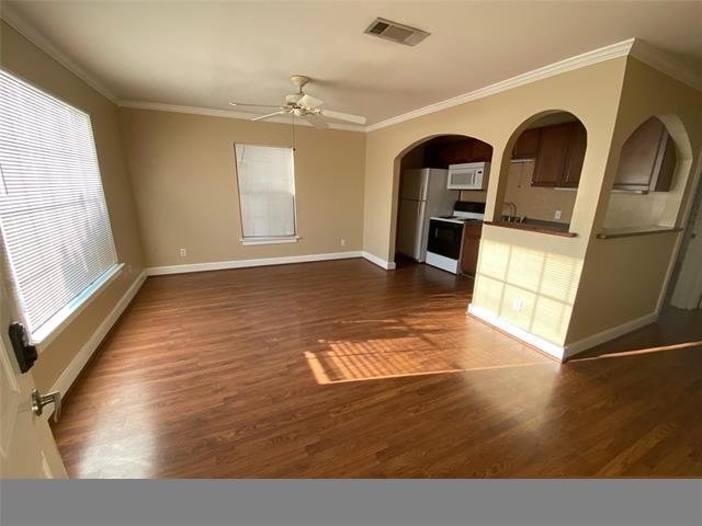 2518 N Fitzhugh Ave in Dallas, TX - Building Photo
