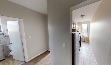 54 JFK St, Unit 16T in Cambridge, MA - Foto de edificio - Building Photo