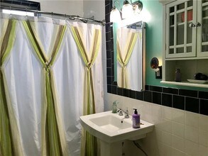 63 Sherman Pl-Unit -B7 in Jersey City, NJ - Building Photo - Building Photo