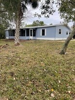 4 Gentle Ben Path in Ormond Beach, FL - Building Photo