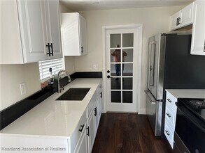 614 N Riverdale Rd in Avon Park, FL - Building Photo - Building Photo