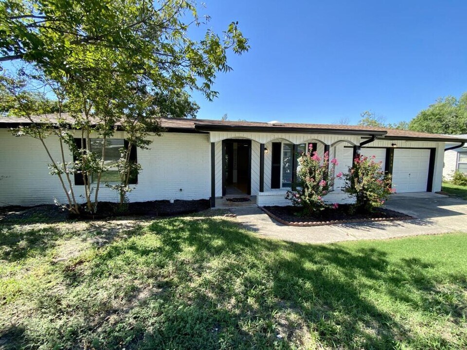 4218 Modena Dr in San Antonio, TX - Building Photo