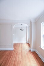 735 W Junior Terrace-Unit -303 in Chicago, IL - Building Photo - Building Photo