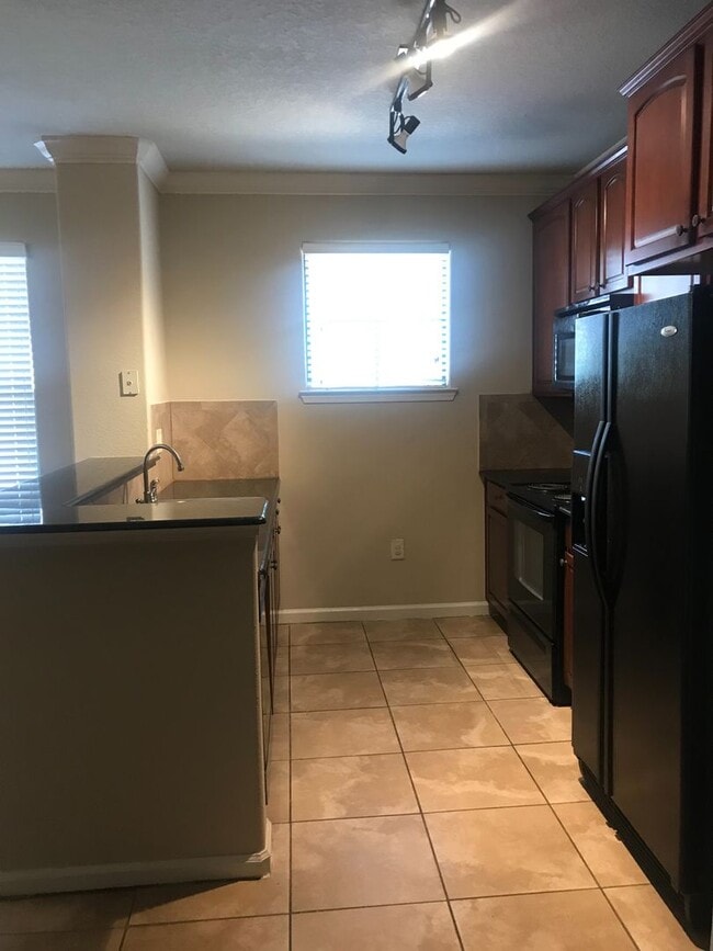 property at 912 Charo Pkwy