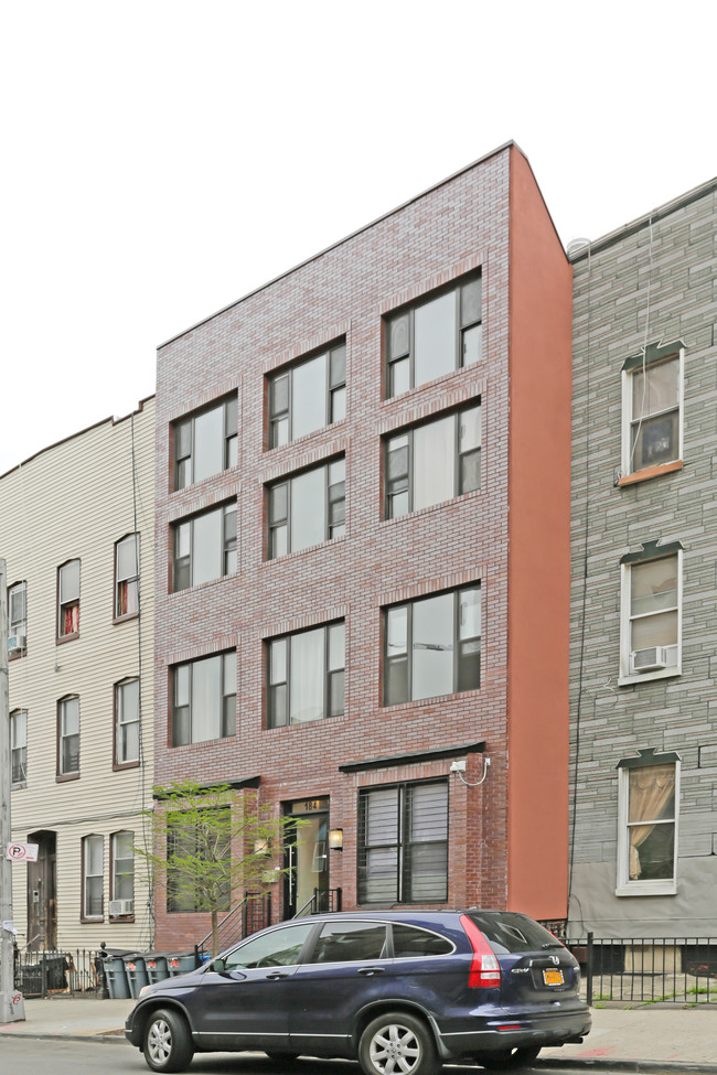 184 Suydam St in Brooklyn, NY - Foto de edificio - Building Photo