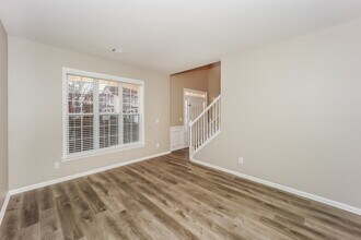7409 Gossamer St in Union City, GA - Building Photo - Building Photo