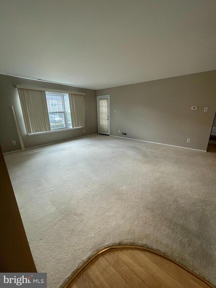 5207A Adelaide Dr, Unit 2609 in Mount Laurel, NJ - Building Photo