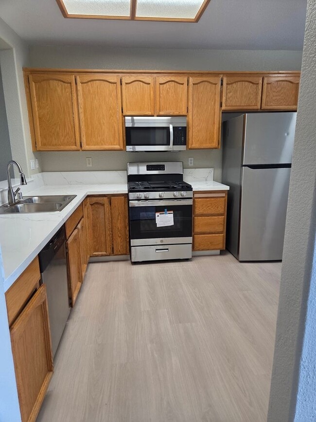 109 Cobble Ridge Dr in Folsom, CA - Building Photo - Building Photo