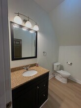 955 N 17th St in Milwaukee, WI - Building Photo - Building Photo