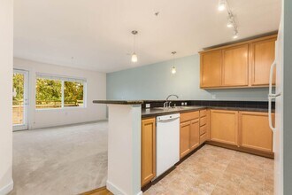 12534 15th Ave NE in Seattle, WA - Building Photo - Building Photo