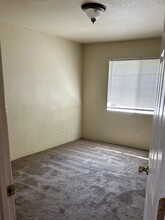2909 East St in Anderson, CA - Foto de edificio - Building Photo