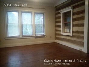 7715 Leak Ln in Chapel Hill, NC - Building Photo - Building Photo