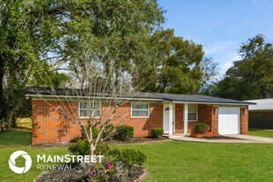 7825 Falcon St in Jacksonville, FL - Building Photo